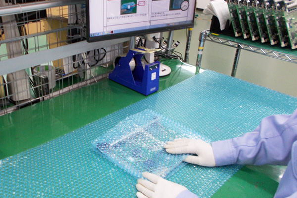 動作不良になった製品の原因調査を実施