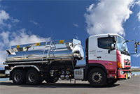 タンクローリー